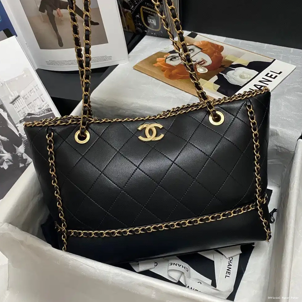 Hyper Peter SHOPPING BAG CHANEL 0520